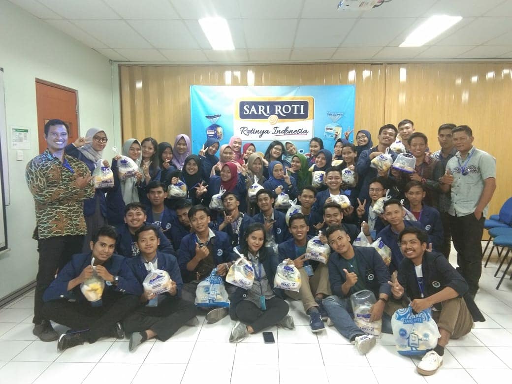 Mahasiswa Polbeng Jurusan D3-TI lakukan kunjungan Industri ke 2 Perusahaan di Medan